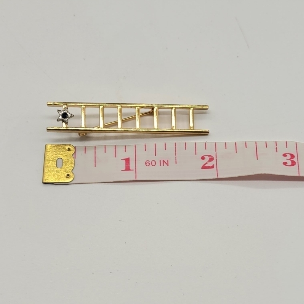Vintage Mary Kay Reach for the Stars Brooch/Pin​​​ - Picture 5 of 5